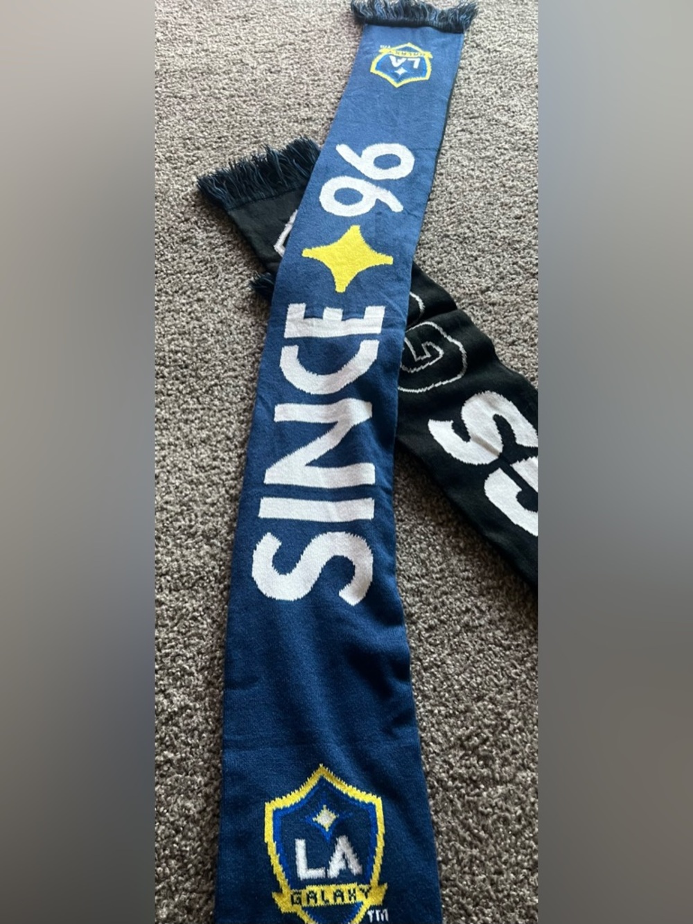 NHL /MLS LA Galaxy  /LA KINGS reversible  Scarf SET OF TWO
